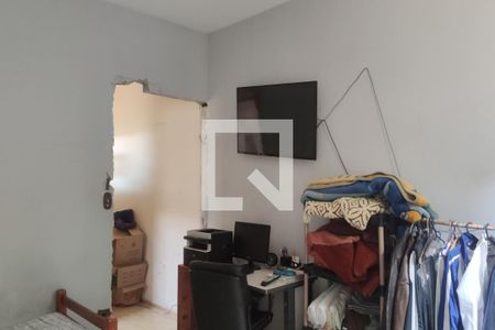 Casa à venda com 300m², 3 quartos e 3 vagas Casa à venda com 300m², 3 quartos e 3 vagasQuarto