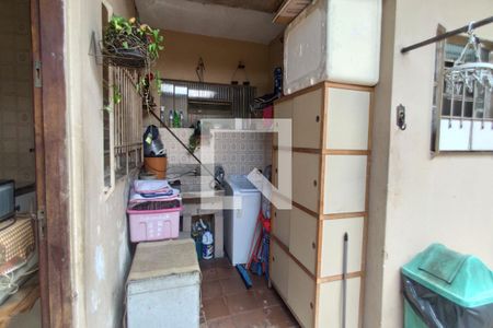 Casa à venda com 300m², 3 quartos e 3 vagas Casa à venda com 300m², 3 quartos e 3 vagasÁrea de Serviço