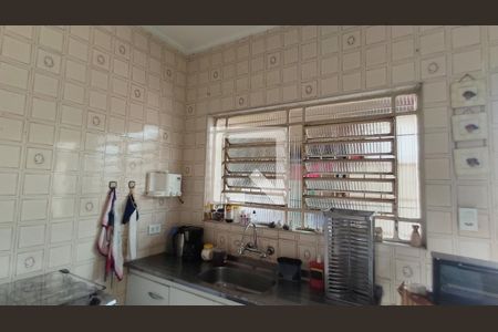 Casa à venda com 300m², 3 quartos e 3 vagas Casa à venda com 300m², 3 quartos e 3 vagasCozinha