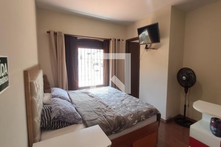 Casa à venda com 300m², 3 quartos e 3 vagas Casa à venda com 300m², 3 quartos e 3 vagasQuarto 4