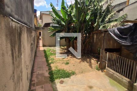Casa à venda com 300m², 3 quartos e 3 vagas Casa à venda com 300m², 3 quartos e 3 vagasÁrea Externa