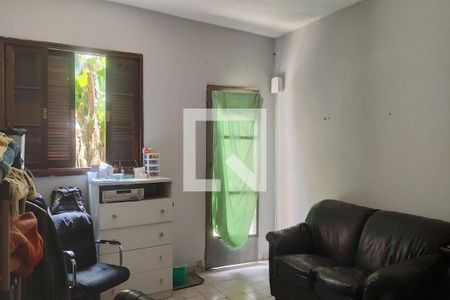 Casa à venda com 300m², 3 quartos e 3 vagas Casa à venda com 300m², 3 quartos e 3 vagasQuarto