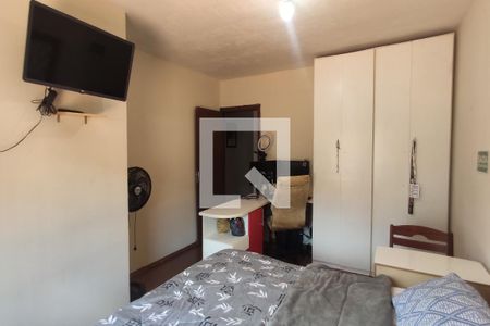 Casa à venda com 300m², 3 quartos e 3 vagas Casa à venda com 300m², 3 quartos e 3 vagasQuarto 4