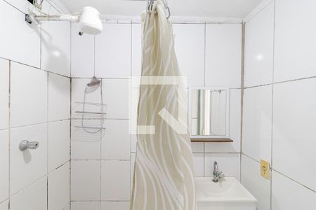 Banheiro de casa para alugar com 1 quarto, 70m² em Vila Gumercindo, São Paulo