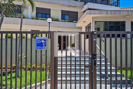 Apartamento à venda com 135m², 3 quartos e 2 vagasFachada com Plaquinha