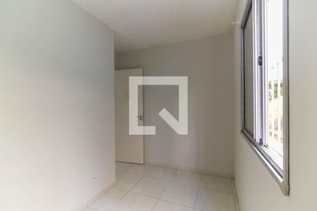 Quarto 2 de apartamento para alugar com 2 quartos, 45m² em Vila Indiana, Taboão da Serra