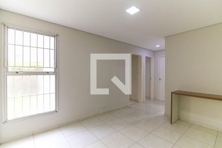 Sala de apartamento para alugar com 2 quartos, 45m² em Vila Indiana, Taboão da Serra