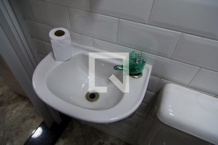 Apartamento à venda com 115m², 3 quartos e 2 vagasBanheiro de Serviço - Torneira