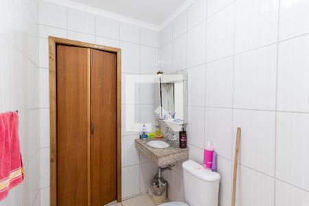 Casa à venda com 195m², 3 quartos e 2 vagasBanheiro 2