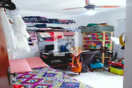 Quarto 2 de casa para alugar com 3 quartos, 600m² em Quintino Bocaiuva, Rio de Janeiro