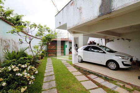 Garagem de casa para alugar com 3 quartos, 275m² em Jardim Santa Terezinha, Taboão da Serra