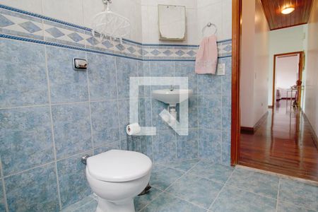 Casa para alugar com 275m², 3 quartos e 3 vagas Casa para alugar com 275m², 3 quartos e 3 vagasBanheiro Social