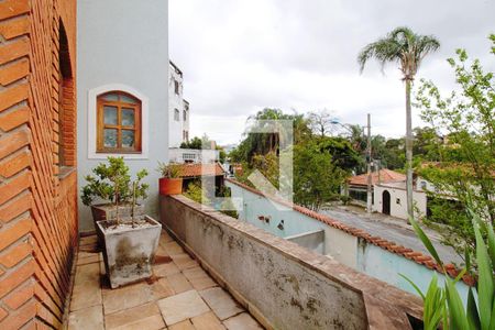 Casa para alugar com 275m², 3 quartos e 3 vagas Casa para alugar com 275m², 3 quartos e 3 vagasEntrada