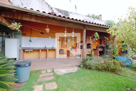 Quintal de casa para alugar com 3 quartos, 275m² em Jardim Santa Terezinha, Taboão da Serra