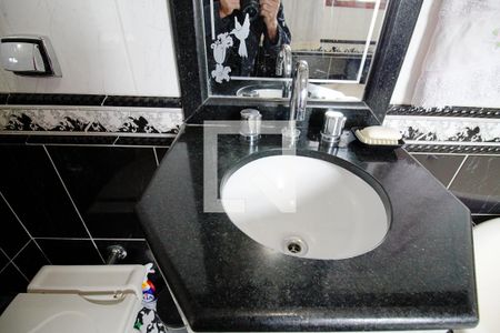Casa para alugar com 275m², 3 quartos e 3 vagas Casa para alugar com 275m², 3 quartos e 3 vagasBanheiro da Suíte
