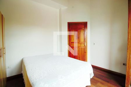 Casa para alugar com 275m², 3 quartos e 3 vagas Casa para alugar com 275m², 3 quartos e 3 vagasQuarto 2