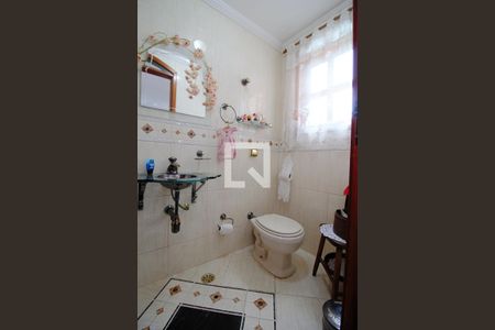 Casa para alugar com 275m², 3 quartos e 3 vagas Casa para alugar com 275m², 3 quartos e 3 vagasLavabo