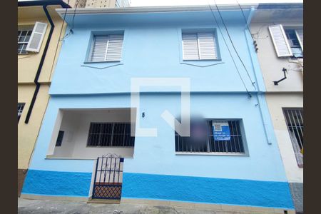 Casa à venda com 95m², 2 quartos e sem vaga Casa à venda com 95m², 2 quartos e sem vagafachada / placa instalada