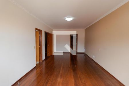 Casa à venda com 465m², 4 quartos e 4 vagasSuíte 02