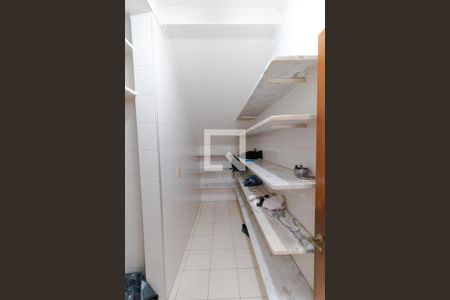 Casa à venda com 465m², 4 quartos e 4 vagasDespensa