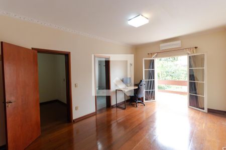 Casa à venda com 465m², 4 quartos e 4 vagasSuíte 03