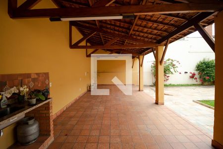 Casa à venda com 465m², 4 quartos e 4 vagasChurrasqueira