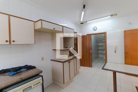 Casa à venda com 465m², 4 quartos e 4 vagasCozinha