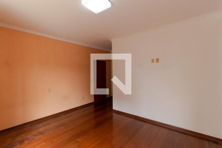Casa à venda com 465m², 4 quartos e 4 vagasSuíte 04