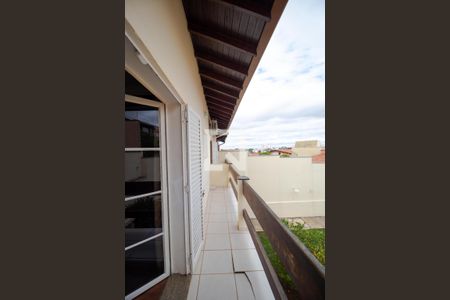 Casa à venda com 465m², 4 quartos e 4 vagasSacada da Suíte 01