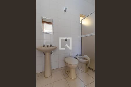 Casa à venda com 465m², 4 quartos e 4 vagasBanheiro de Serviço