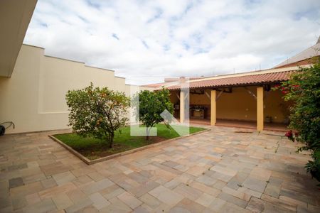 Casa à venda com 465m², 4 quartos e 4 vagasQuintal