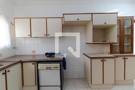 Casa à venda com 465m², 4 quartos e 4 vagasCozinha