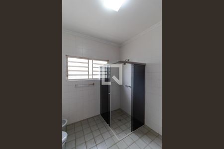 Casa à venda com 465m², 4 quartos e 4 vagasBanheiro da Suíte 03