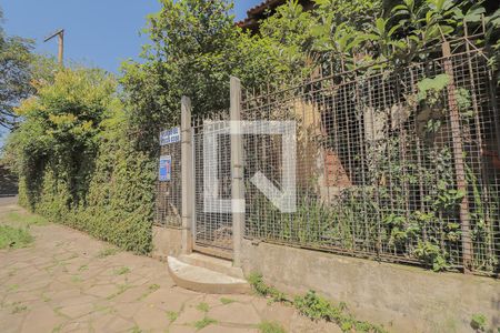 Casa para alugar com 300m², 5 quartos e 3 vagasFachada