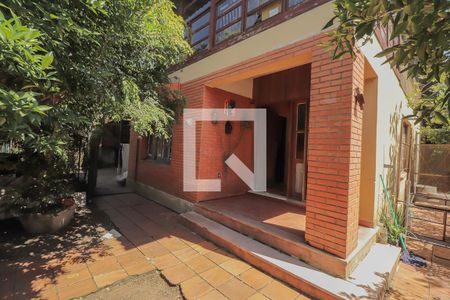 Casa para alugar com 300m², 5 quartos e 3 vagasArea externa