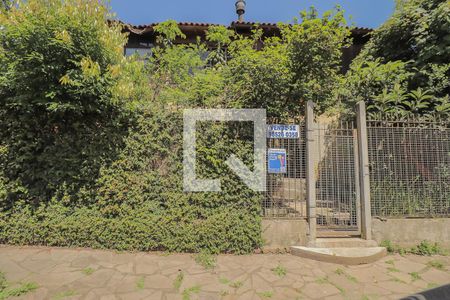 Casa para alugar com 300m², 5 quartos e 3 vagasFachada