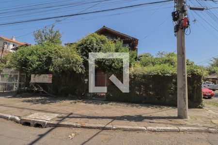 Casa para alugar com 300m², 5 quartos e 3 vagasFachada