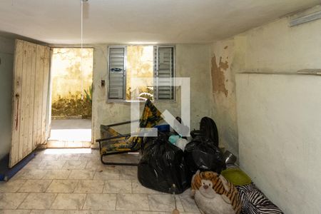 Casa à venda com 153m², 2 quartos e 2 vagas Casa à venda com 153m², 2 quartos e 2 vagasDeposito