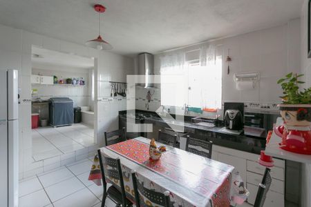 Casa à venda com 360m², 8 quartos e 1 vaga Casa à venda com 360m², 8 quartos e 1 vagaCozinha 2