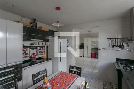 Casa à venda com 360m², 8 quartos e 1 vaga Casa à venda com 360m², 8 quartos e 1 vagaCozinha 2