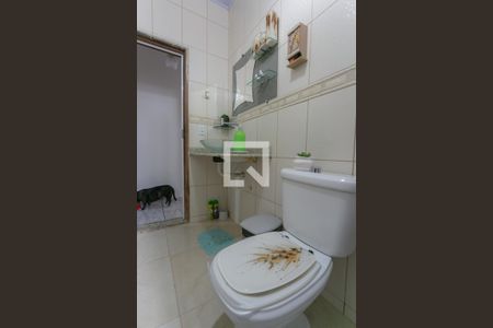 Casa à venda com 360m², 8 quartos e 1 vaga Casa à venda com 360m², 8 quartos e 1 vagaBanheiro