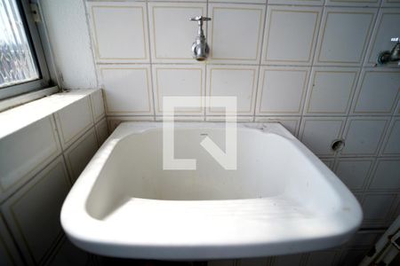 Apartamento para alugar com 68m², 2 quartos e 1 vagaÁrea de Serviço