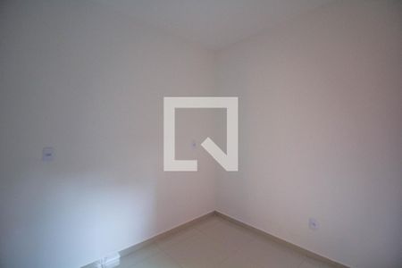 Quarto 2 de apartamento para alugar com 2 quartos, 40m² em Vila Jacuí, São Paulo