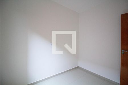 Quarto 1 de apartamento para alugar com 2 quartos, 40m² em Vila Jacuí, São Paulo