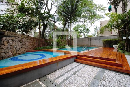 Apartamento à venda com 320m², 3 quartos e 3 vagasÁrea comum - Piscina