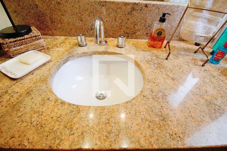 Apartamento à venda com 320m², 3 quartos e 3 vagasBanheiro da Suíte 2