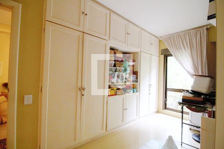 Apartamento à venda com 320m², 3 quartos e 3 vagas Suíte 3