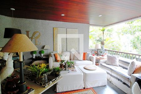 Varanda da Sala de apartamento à venda com 3 quartos, 320m² em Real Parque, São Paulo