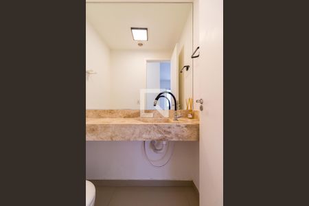 Lavabo de apartamento para alugar com 2 quartos, 81m² em Vila Andrade, São Paulo