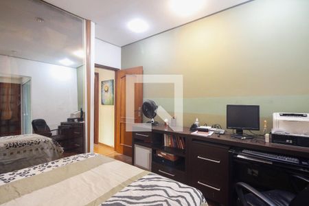 Casa à venda com 126m², 2 quartos e 1 vagaSuíte 2